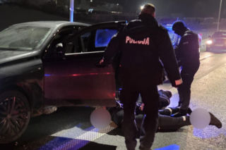 Starcie pseudokibiców w Kościerzynie. Alarm dla funkcjonariuszy, zatrzymali 13 osób