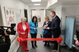 Krótsze badania i więcej możliwośći. Pracownia rezonansu magnetycznego w szpitalu w Łomży otwarta! ZDJĘCIA