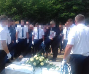 Pogrzeb tragicznie zmarłych w wypadku w Elżbietowie. Śmierć wyrwała z ramion tatusia Julkę, Weronikę i żonę Małgosię