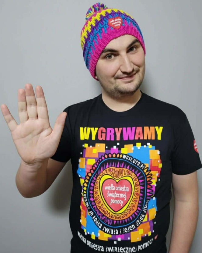 Choruje od dziecka, ale co roku znajduje siły by zbierać pieniądze na WOŚP. „Widzę, jak ważna jest ta pomoc”