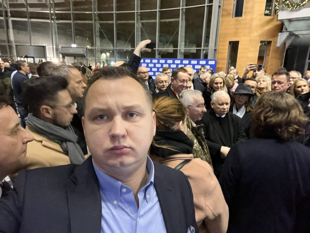 Politycy PiS w TVP. Tak bronią mediów