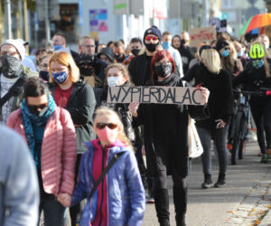Kołobrzeg: Protest kobiet na ulicach miasta
