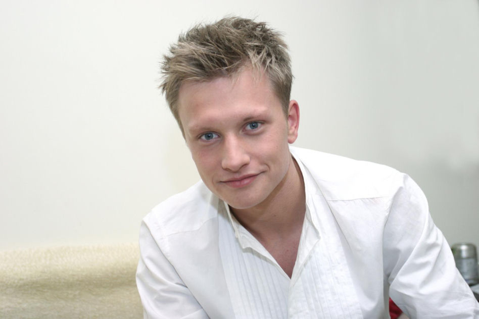 Od nastolatka z "Na Wspólnej" do eleganckiego mężczyzny. Tak zmieniał się Jakub Wesołowski