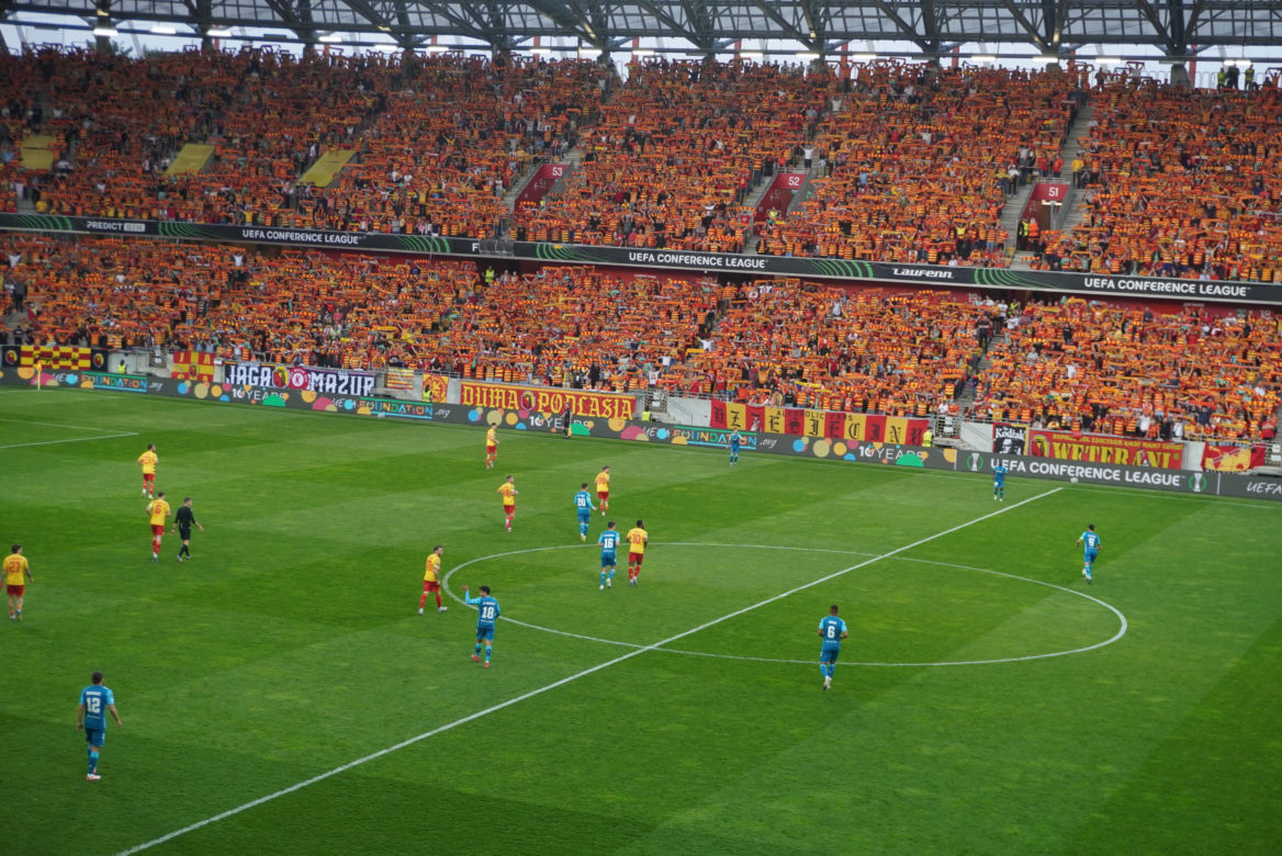 Kibice Jagiellonii Białystok przed meczem z Realem Betis 17.04.2025