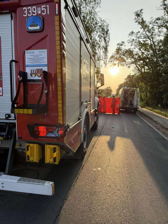 Poważny wypadek pod Poznaniem. Dziewczynka wpadła pod rozpędzony autobus