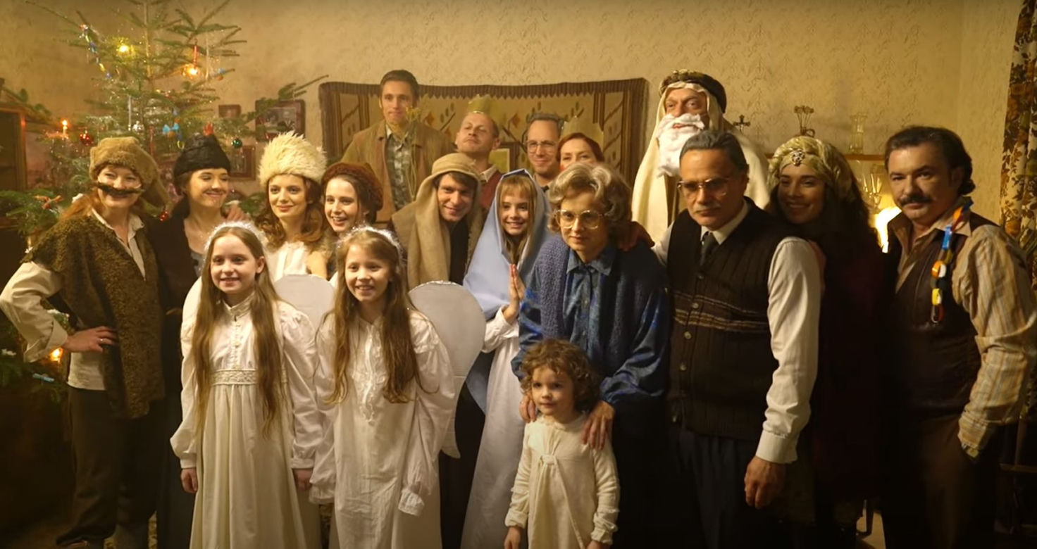 Stulecie Winnych 4: Andzia (Barbara Wypych), Stanisław (Jan Wieczorkowski), Mania (Magdalena Walach), Ania (Urszula Grabowska), Kasia (Weronika Humaj), Basia (Kamila Bujalska)	