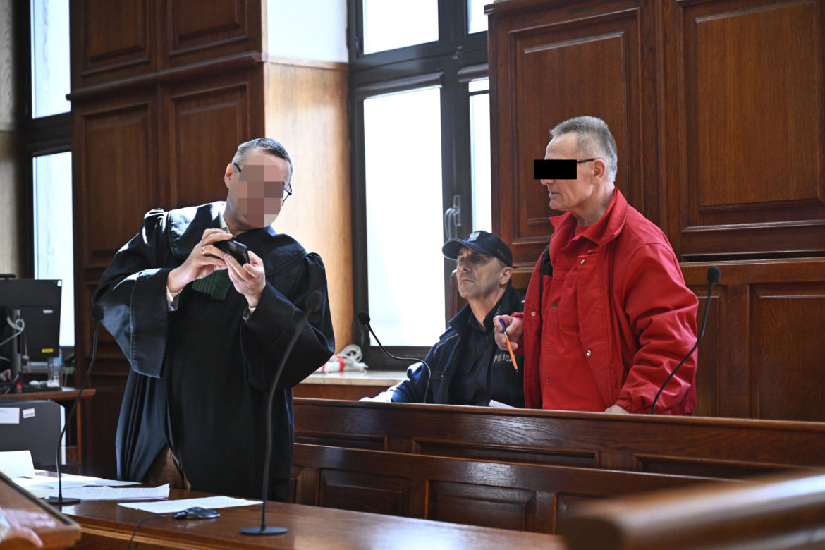 Proces w sprawie zabójstwa niemieckich emerytów. Sędzia do oskarżonego, który się nie przyznaje, ale ma dużo do powiedzenia: "Brzmi to tak, jakby pan tam był"