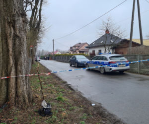 Kopki. W tym domu rozegrał się HORROR. Nie żyje Magdalena i dwójka jej dzieci [ZDJĘCIA]