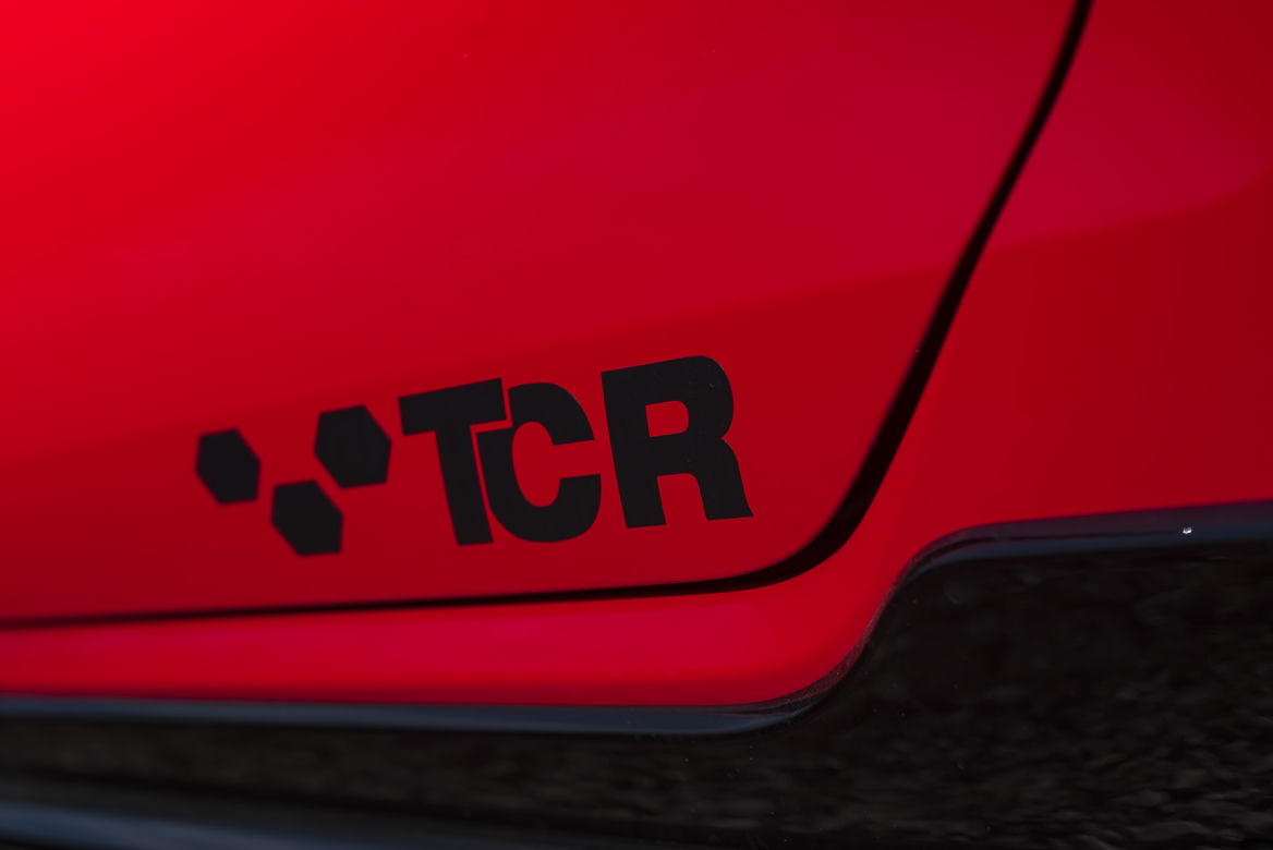 Volkswagen Golf GTI TCR 2.0 TSI 290 KM DSG7