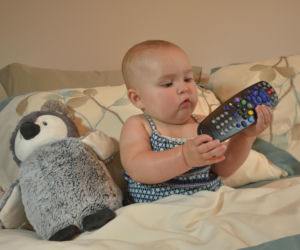 Twoje dziecko ignoruje zabawki? Klucze i pilot rozwijają je lepiej, niż myślisz