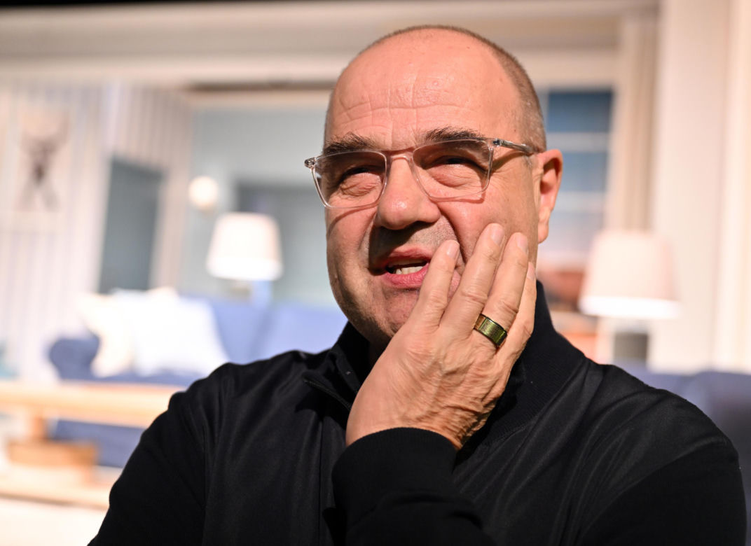 Cezary Żak dostaje 1200 zł emerytury