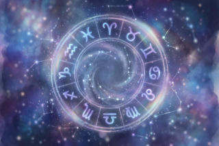 Horoskop na dziś, 22 czerwca - Gwiazdy zapraszają do odnalezienia złotego środka, ten dzień przyniesie Ci cenną lekcję o budowaniu wewnętrznej harmonii