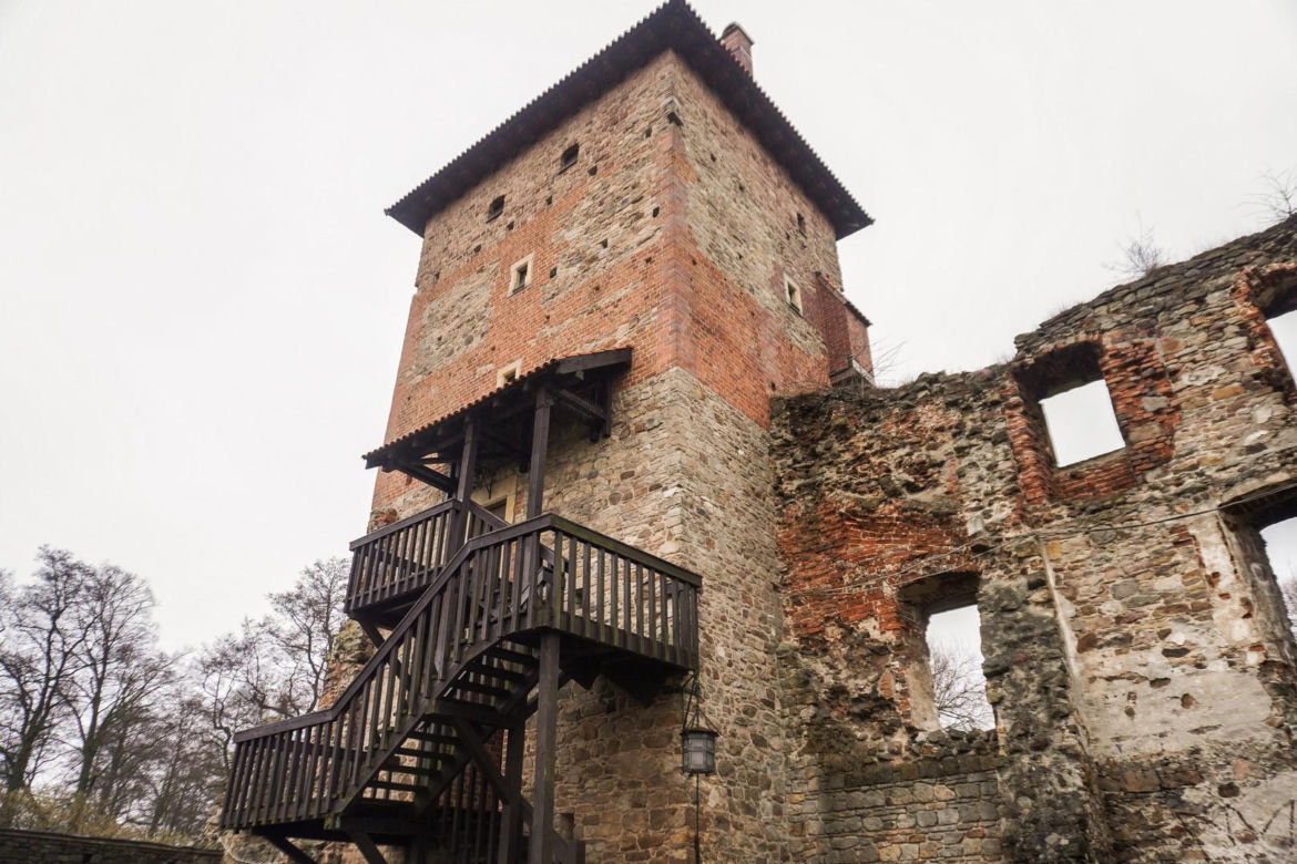 Zamek w Chudowie to niezwykła atrakcja turystyczna