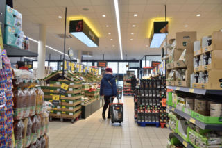 Niemcy znów docenili polskie sklepy. „Przy naszej rencie to jedyna szansa, żeby zaoszczędzić”