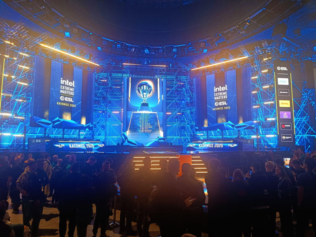 Pierwszy dzień Intel Extreme Masters 2025. Do katowickiego Spodka przybyły tysiące fanów e-sportu
