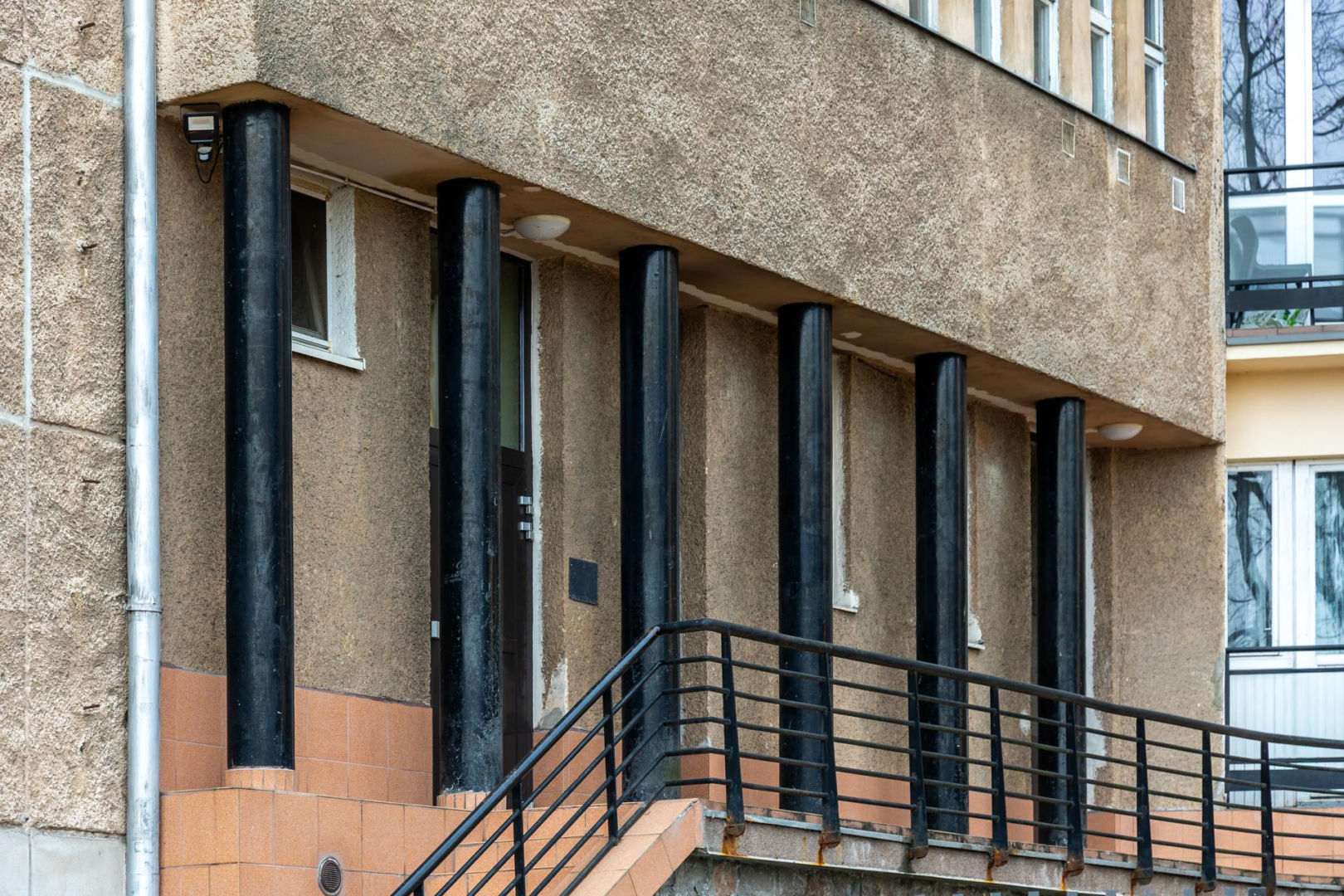 Wieżowiec przy ul. Sewerynów 4 w Warszawie