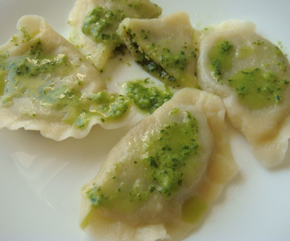 Orkiszowe pierogi z tofu i szpinakiem (bezmleczne)