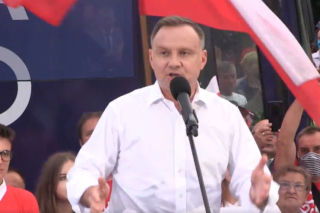 Wielkie starcie zwolenników i przeciwników Dudy we Wrocławiu. Dziękujemy i WyPAD stąd!