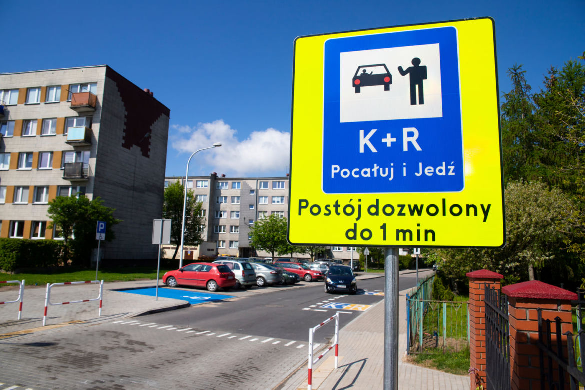 Pocałuj i jedź! Pierwsza strefa "Kiss&Ride" w Ełku oddana do użytku [ZDJĘCIA]