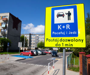Pocałuj i jedź! Pierwsza strefa Kiss&Ride w Ełku oddana do użytku [ZDJĘCIA]