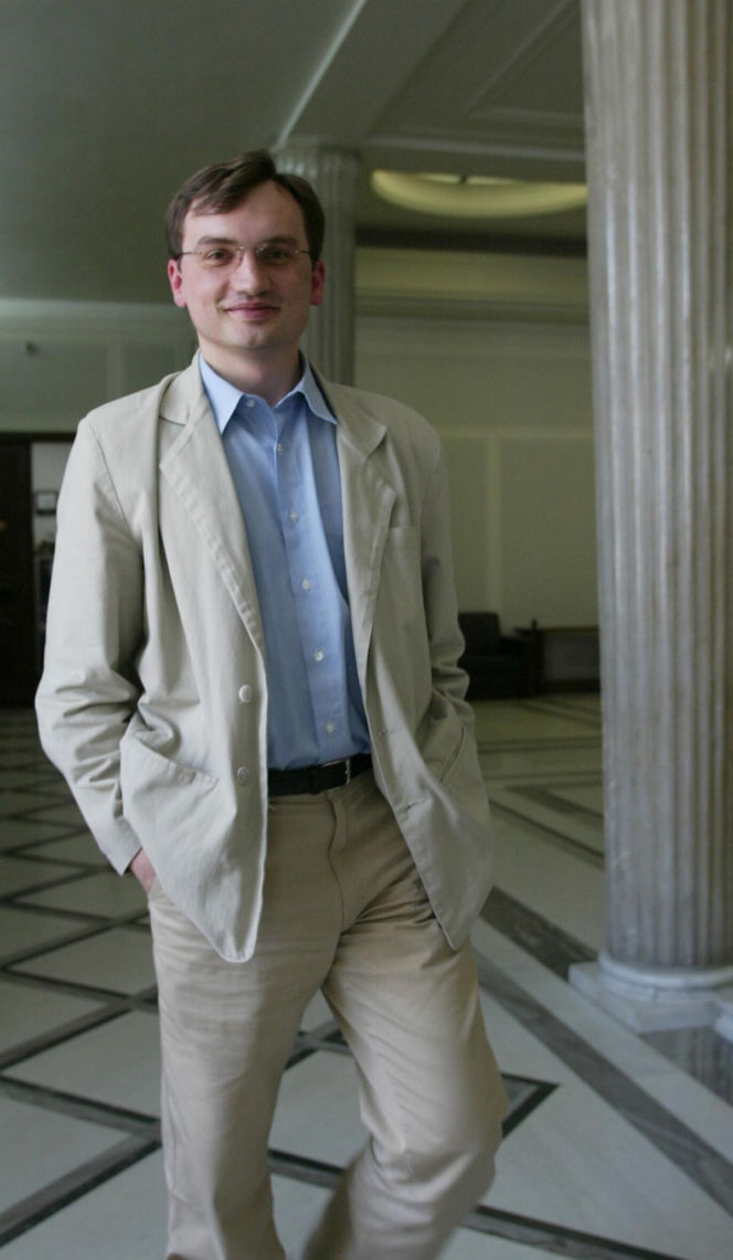 Zbigniew Ziobro - od szeryfa do uciekiniera