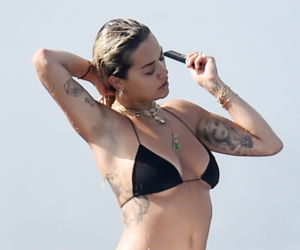 Rita Ora w bikini