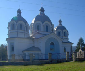 To jedna z najpiękniejszych wsi w województwie małopolskim. Kiedyś była częścią popularnego uzdrowiska
