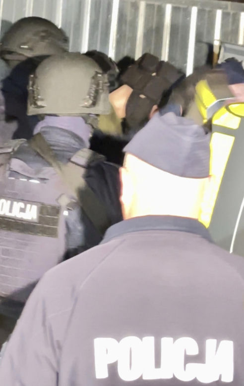 19-latek dokonał ataku w szkole w Ostrołęce. Usłyszał zarzuty