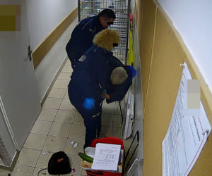 SUKCES SUPER EXPRESS-U POLICJANCI, KTÓRZY POBILI STARUSZKĘ STANĄ PRZED SĄDEM