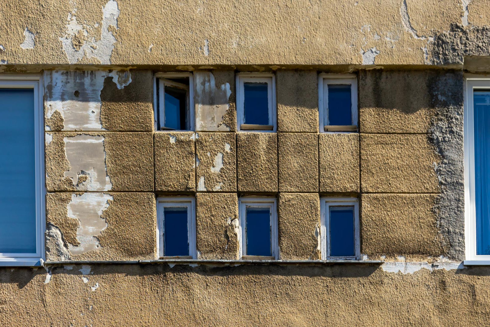 Domy przy Katowickiej 8, 8A i 8B w Warszawie