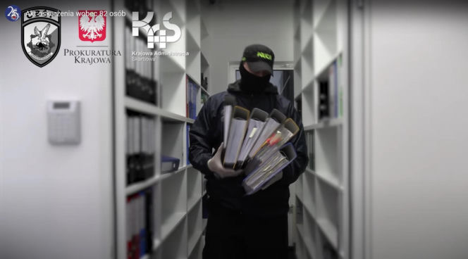 Afera w klubach go-go w kraju. Wśród oskarżonych policjanci i tancerki