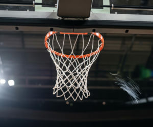 Liga NBA: emocjonująca dogrywka w Denver. Co zaskoczyło Spurs i kto króluje na Wschodzie?