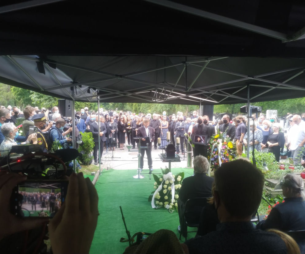 Ostatnia droga Ewy Demarczyk. Spoczęła przy Alei Zasłużonych na Cmentarzu Rakowickim