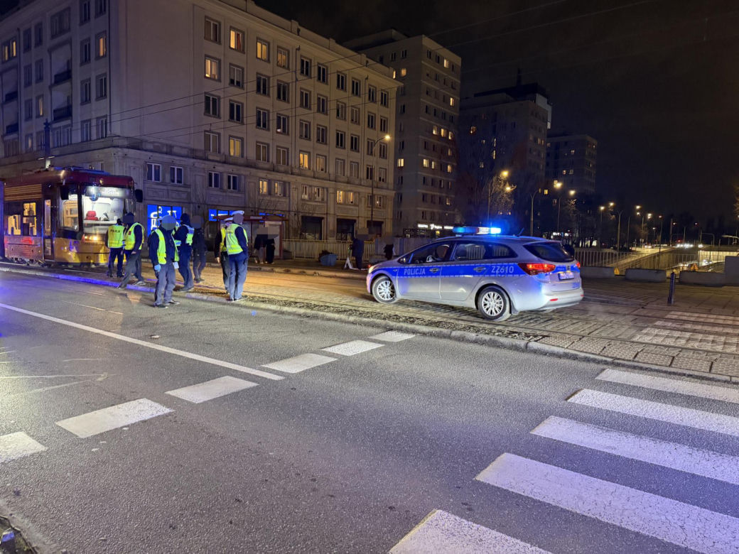 45-latka potrącona przez tramwaj na Marszałkowskiej