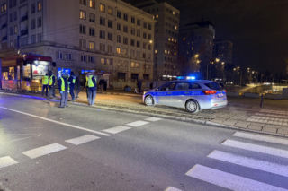45-latka potrącona przez tramwaj na Marszałkowskiej