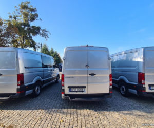 Volkswagen Crafter przeznaczony do przewozu osób zatrzymanych