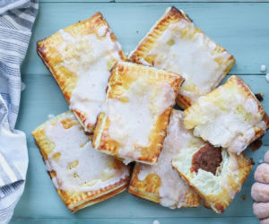 Przepis, który ratuje, gdy brak czasu. Błyskawiczne dyniowe pop-tarty