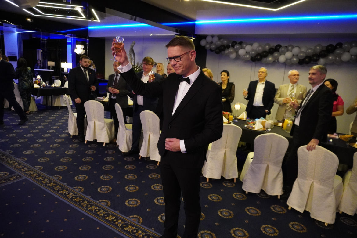 Studniówka CKZiU  nr 1 w Gdyni 2025. Ależ to był szalony wieczór! Zobaczcie tylko te zdjęcia 