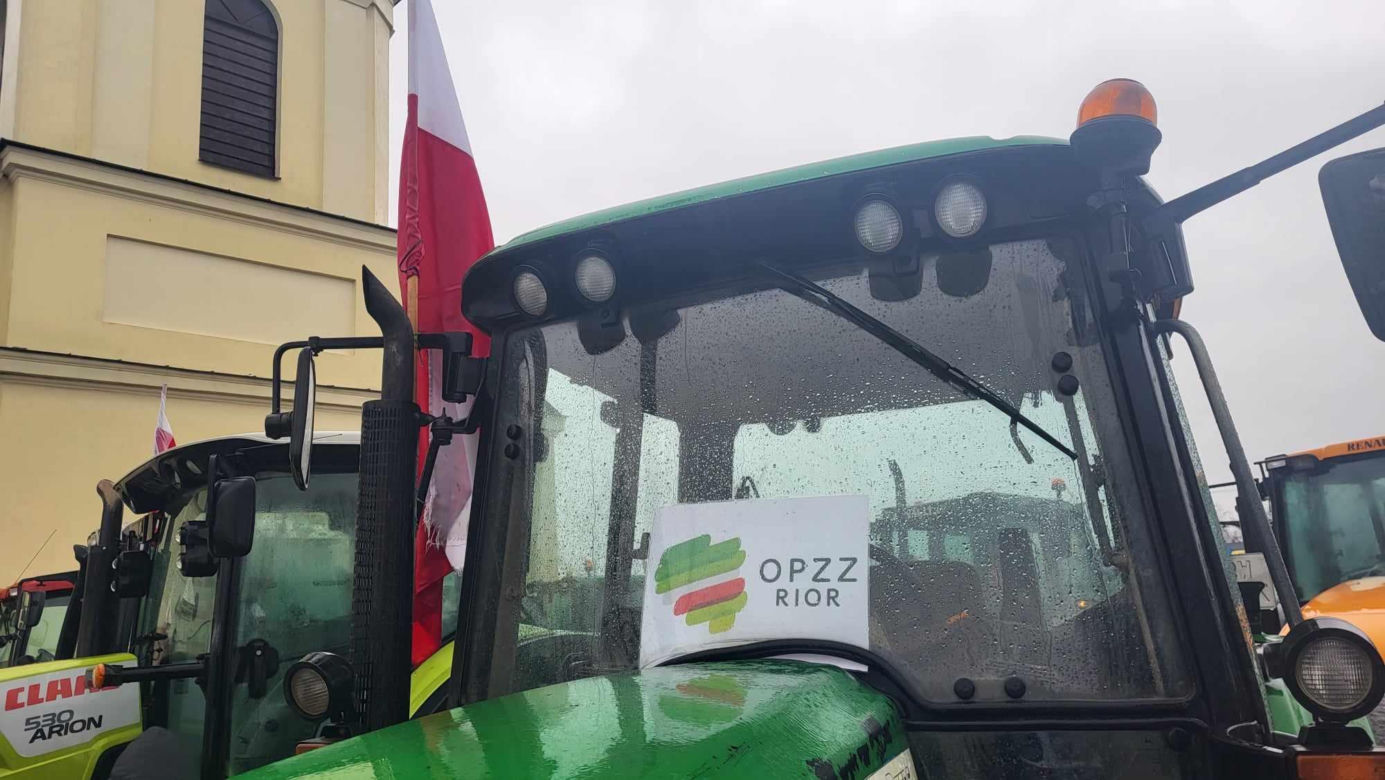 Rolniczy protest przeciwko inportowi z boża z Ukrainy i restrykcjom Europejskiego Zielonego Ładu 
