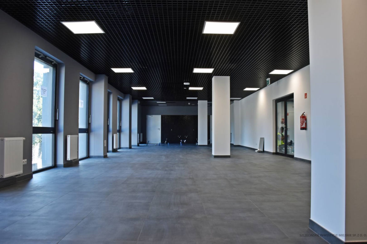Budowa stadionu w Szczecinie dobiega końca. Trwają prace wykończeniowe i porządkowe
