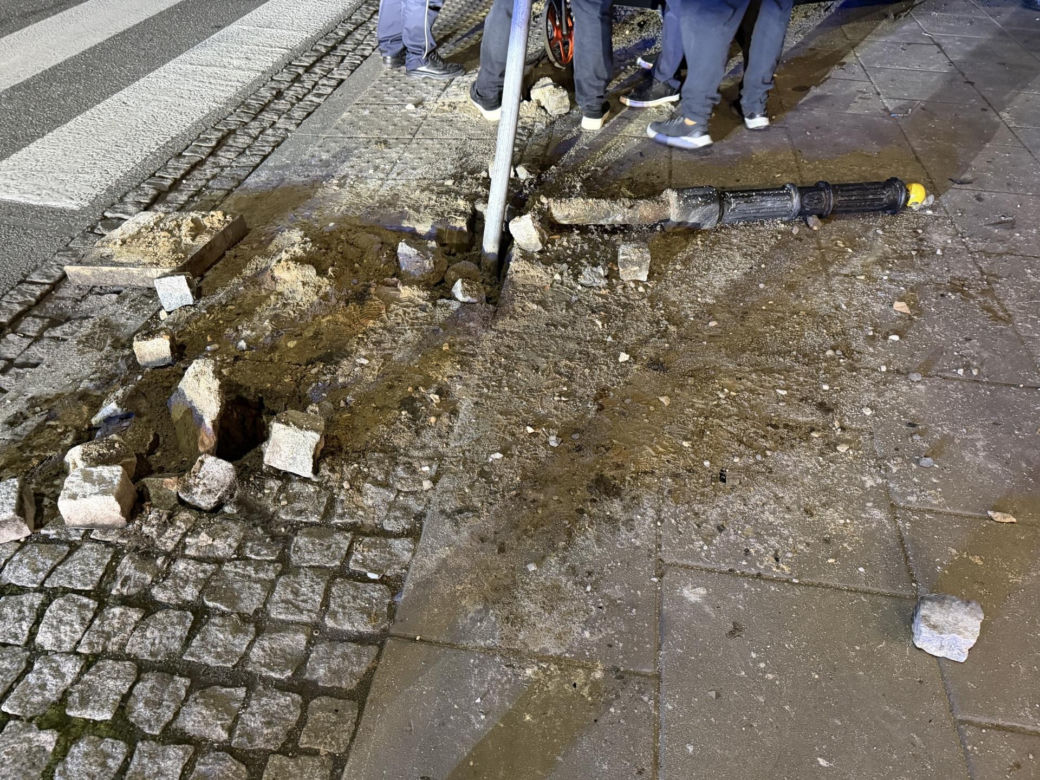 Obywatel Rosji driftował po Placu Zbawiciela
