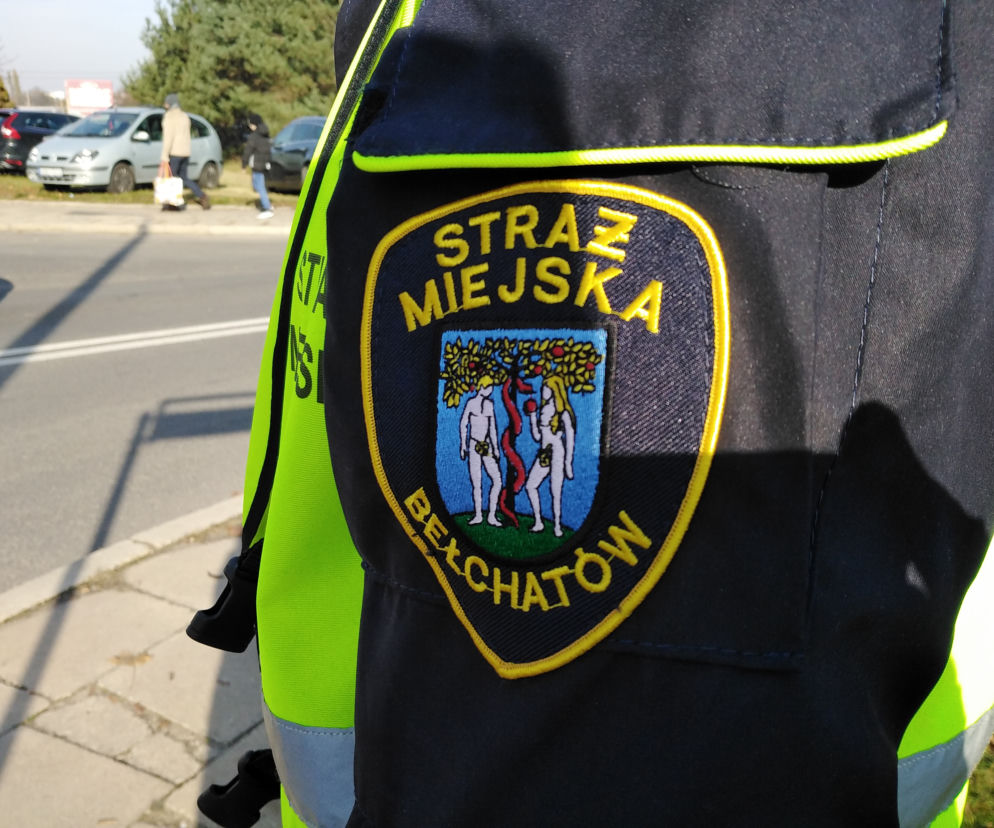 Bełchatów: Atak 54-letniej bezdomnej! Strażniczka miejska dostała cios PIĘŚCIĄ W TWARZ!  