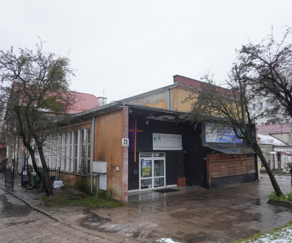 Niegdyś było to kulturalne serce Białegostoku. Dzisiaj zabytek marnieje na naszych oczach [ZDJĘCIA]