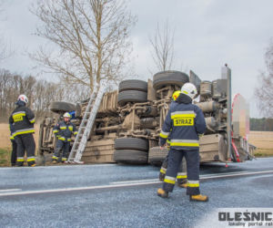 Straszny wypadek pod Wrocławiem. Młody kierowca nie żyje, 20-latka w stanie krytycznym