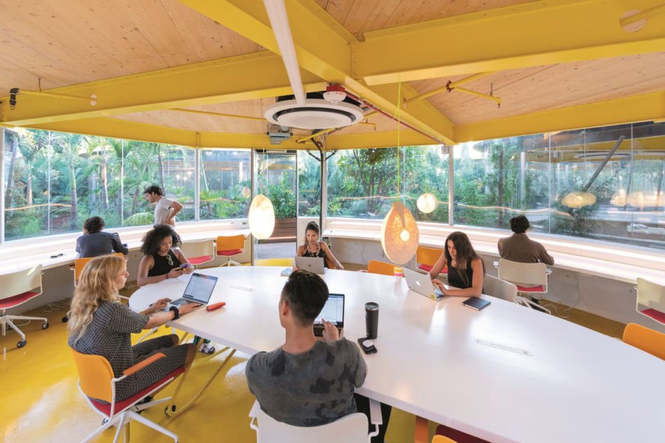 Second Home: biuro postpandemiczne?