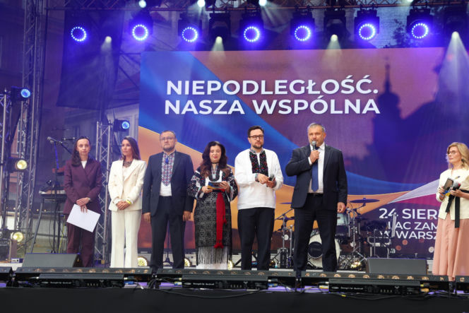 35 lat niepodległej Ukrainy. Obchody na Placu Zamkowym w Warszawie