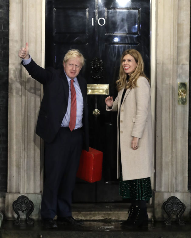 Boris Johnson przestał samodzielnie oddychać. Rozpacz ciężarnej narzeczonej 