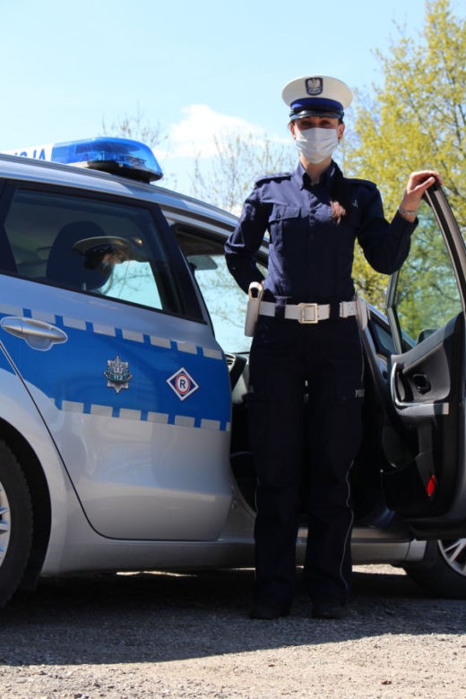 Podkarpaccy policjanci składają życzenia w Dniu Kobiet 