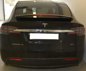 Skradziona Tesla Model X