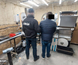 Tak wyglądała zlikwidowana fabryka papierosów. Kulisy akcji w Małopolsce